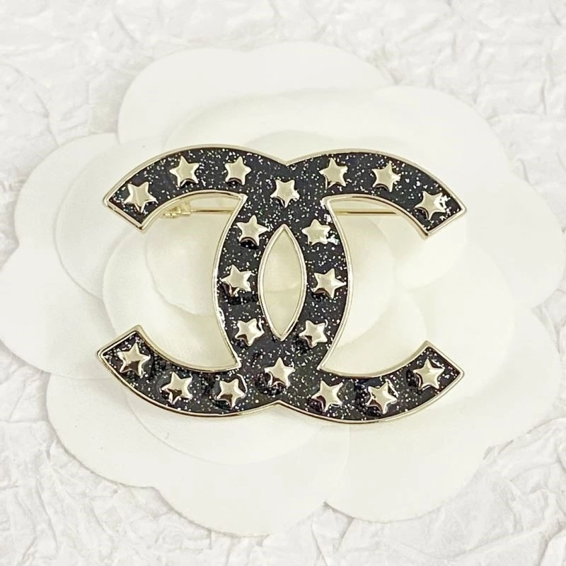 Chanel Brooches Packable 225532