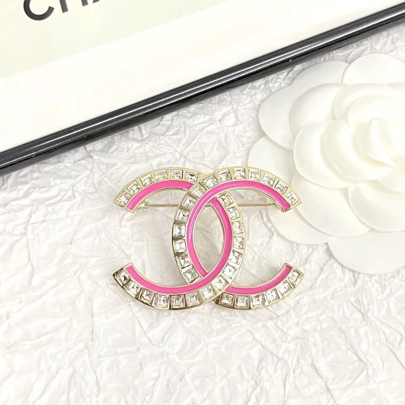 Supportive Chanel Brooches 225519