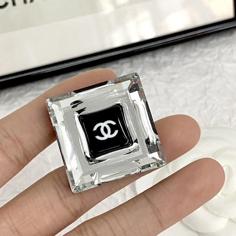 Chanel Brooches Durable 225514