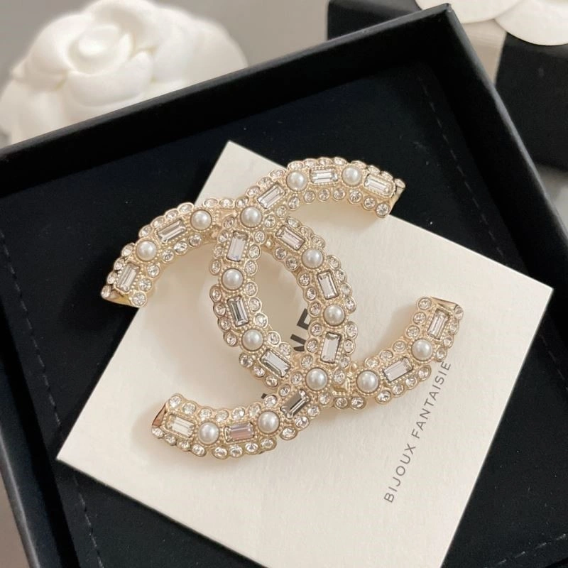 Chanel Brooches Resilient 225518