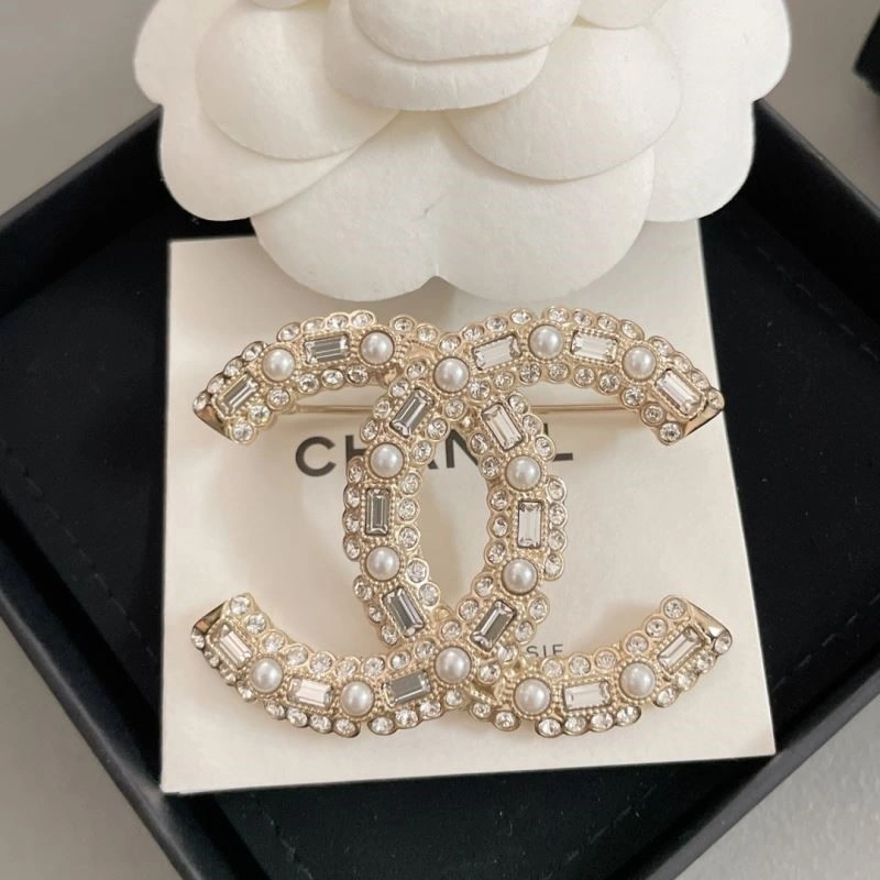 Chanel Brooches Resilient 225518