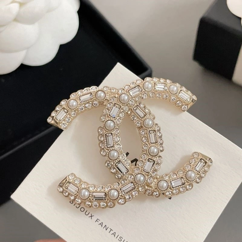 Chanel Brooches Resilient 225518