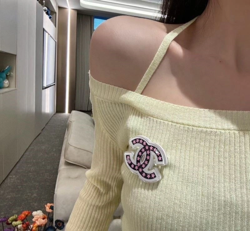 Chanel Brooches Lightweight 225515