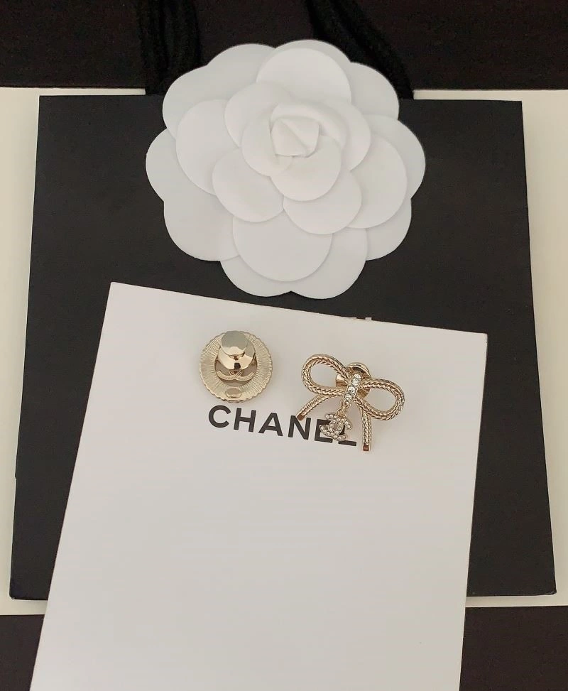 Chanel Brooches Sporty 225492