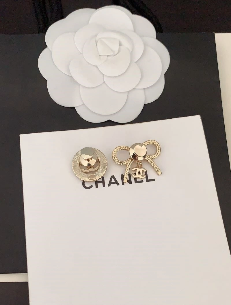 Chanel Brooches Sporty 225492