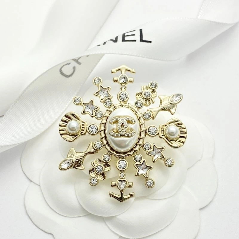 ModernLook Chanel Brooches 225498