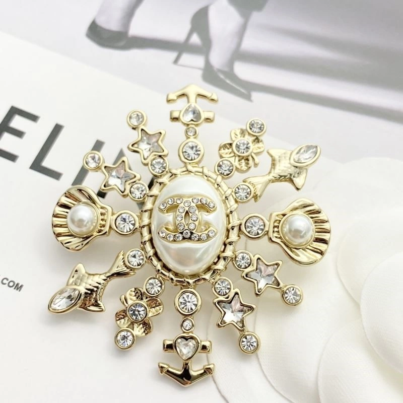 ModernLook Chanel Brooches 225498