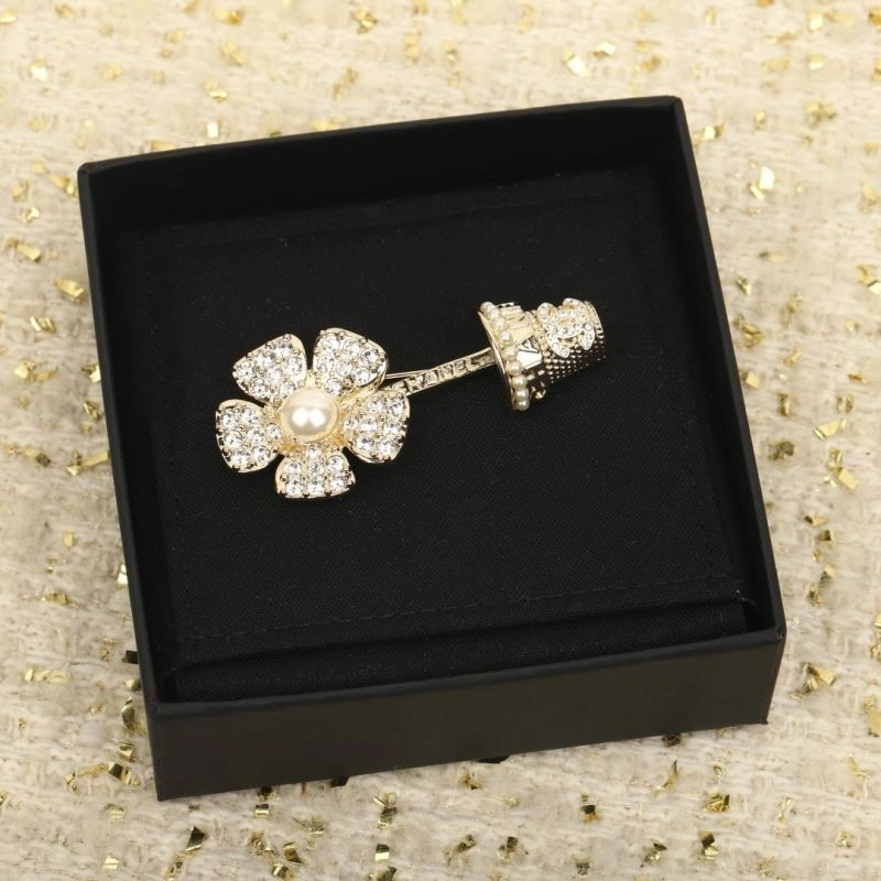 SportInspired Chanel Brooches 225503