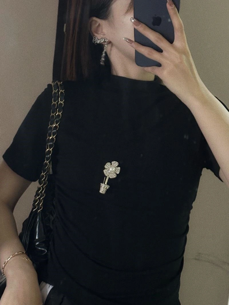 SportInspired Chanel Brooches 225503