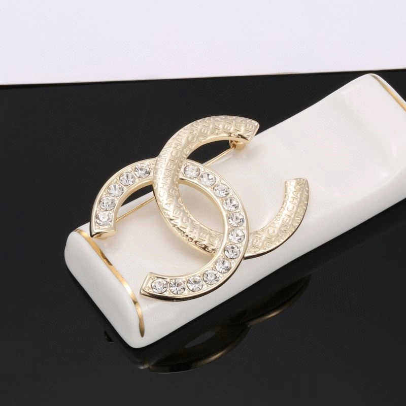 Refined Chanel Brooches 225485