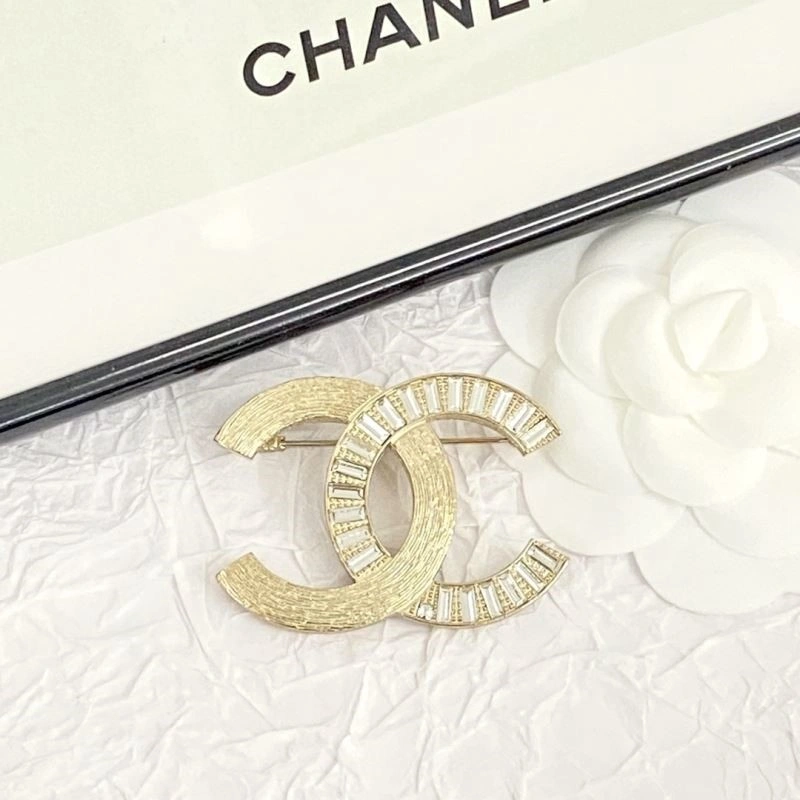 Efficient Chanel Brooches 225479