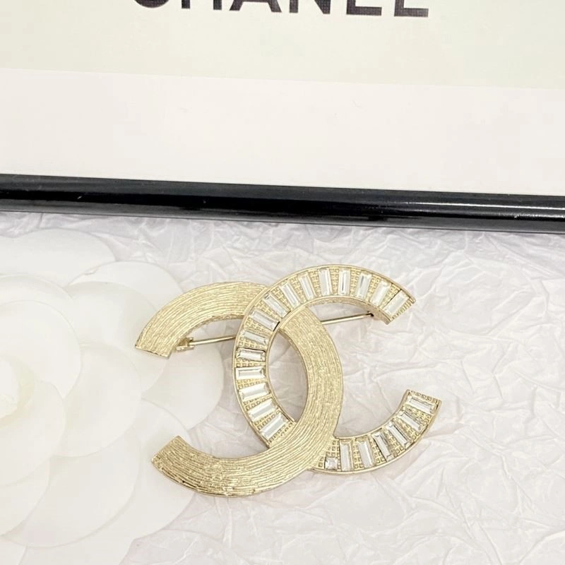 Efficient Chanel Brooches 225479