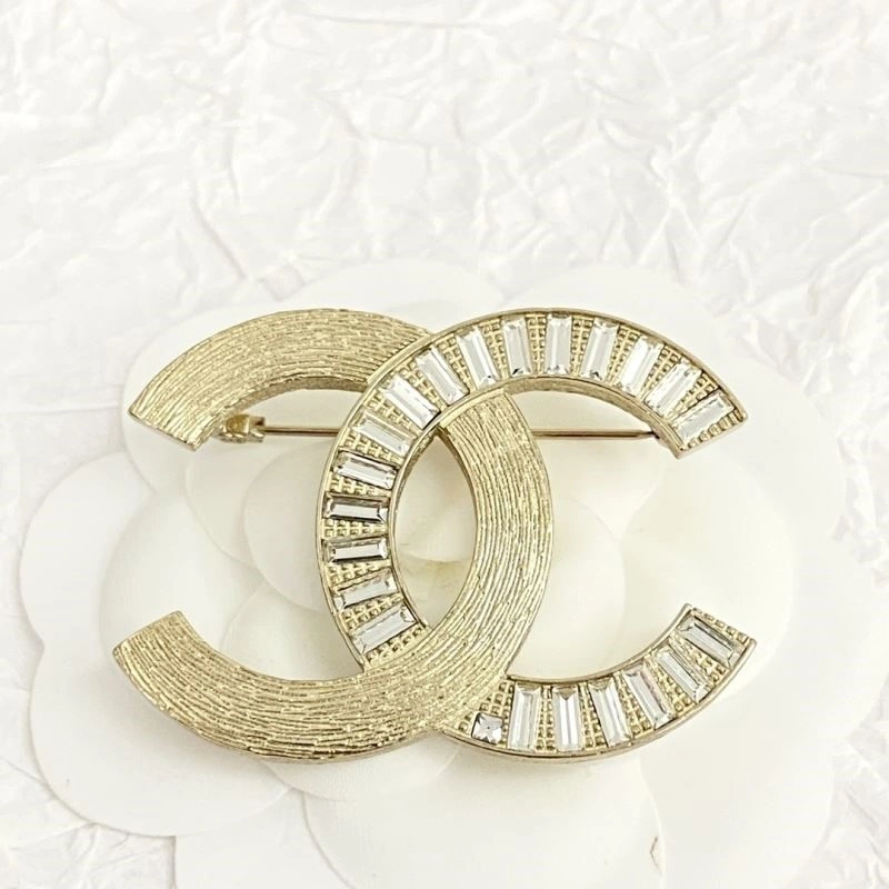 Efficient Chanel Brooches 225479