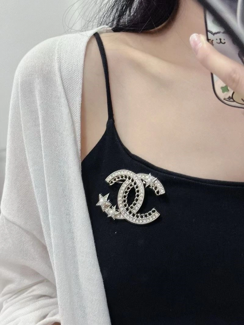 Chanel Brooches Effortless 225481