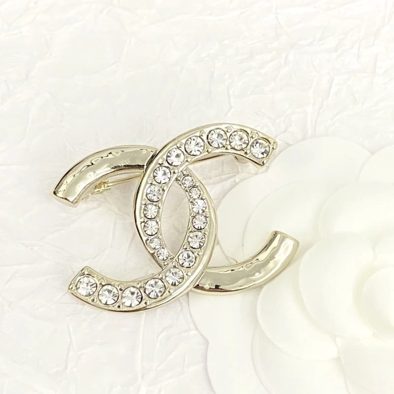 Durable Chanel Brooches 225486
