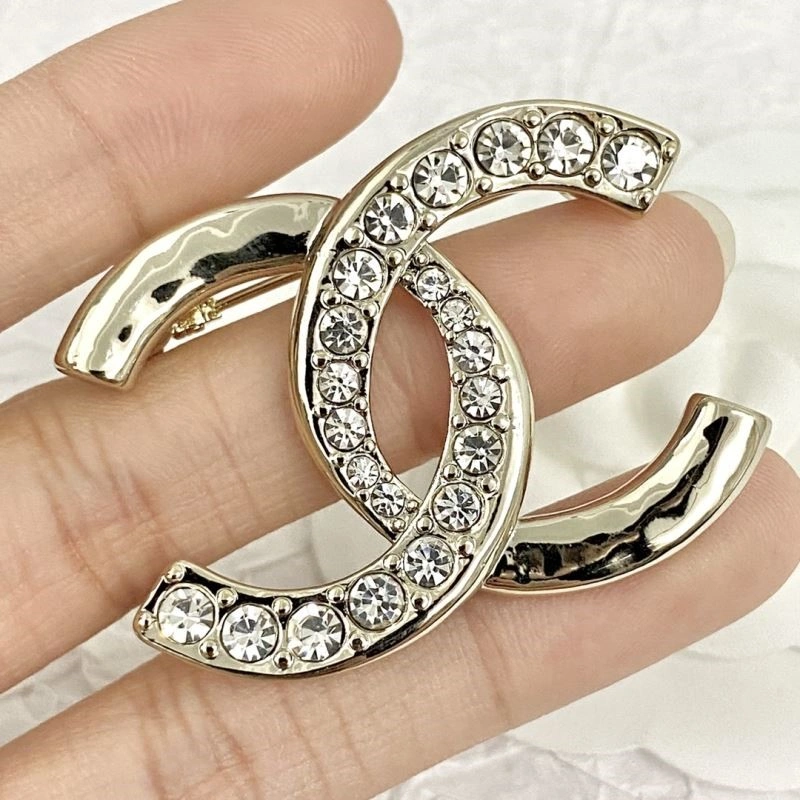 Durable Chanel Brooches 225486