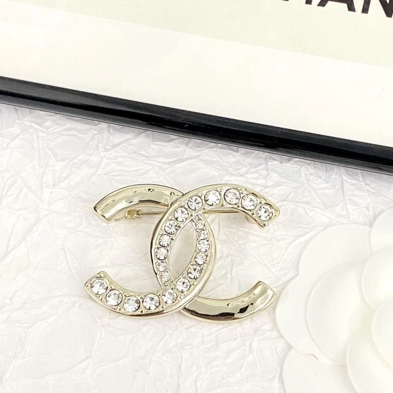 Durable Chanel Brooches 225486