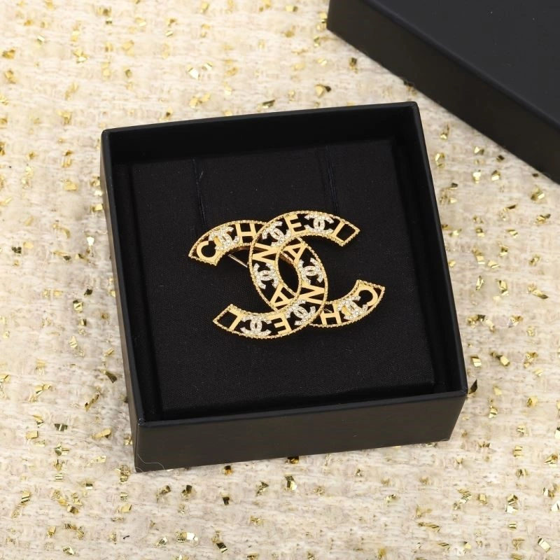 Chanel Brooches Cozy 225482