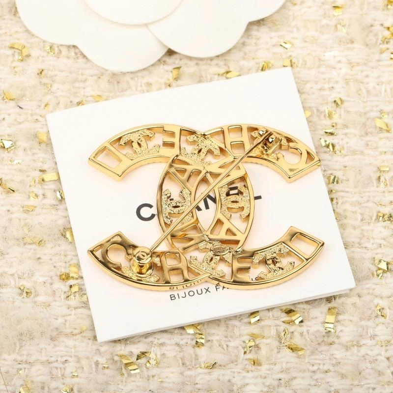 Chanel Brooches Cozy 225482