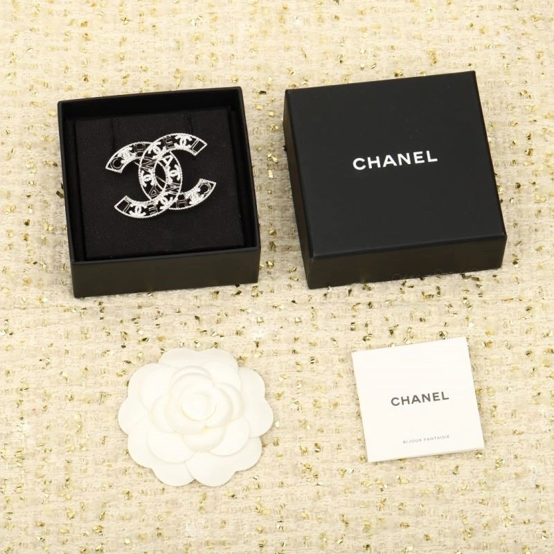 Chanel Brooches WellDesigned 225469