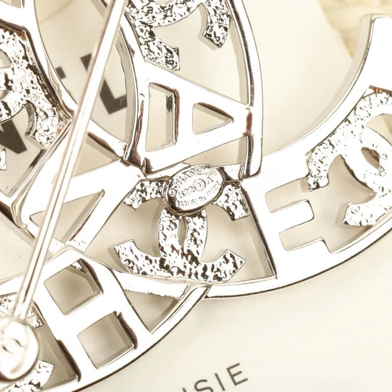 Chanel Brooches WellDesigned 225469