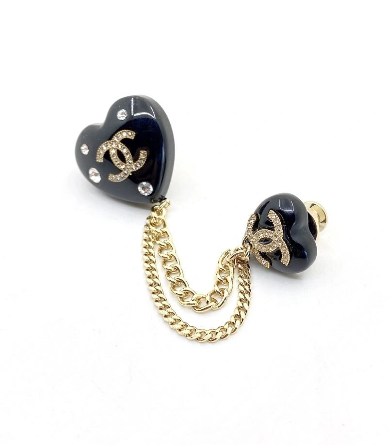 Compact Chanel Brooches 225460