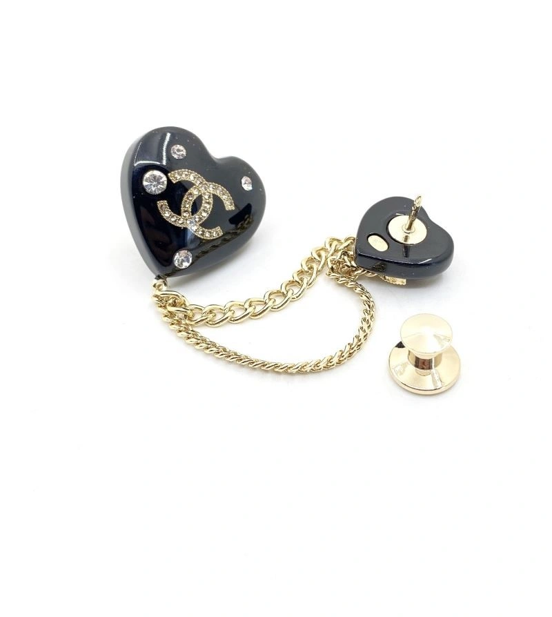 Compact Chanel Brooches 225460
