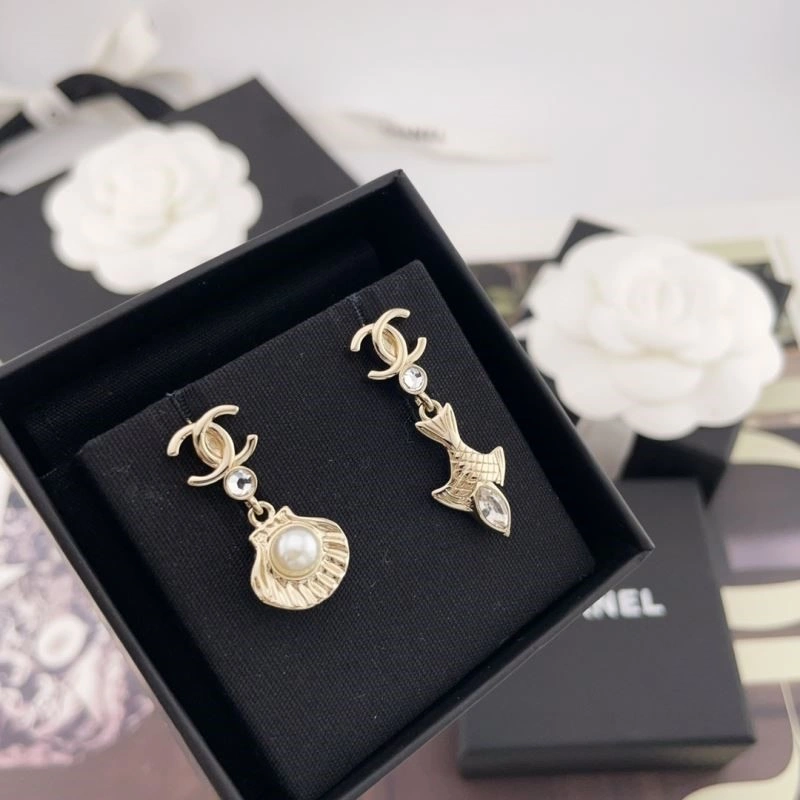 Chanel Brooches Sustainable 225466