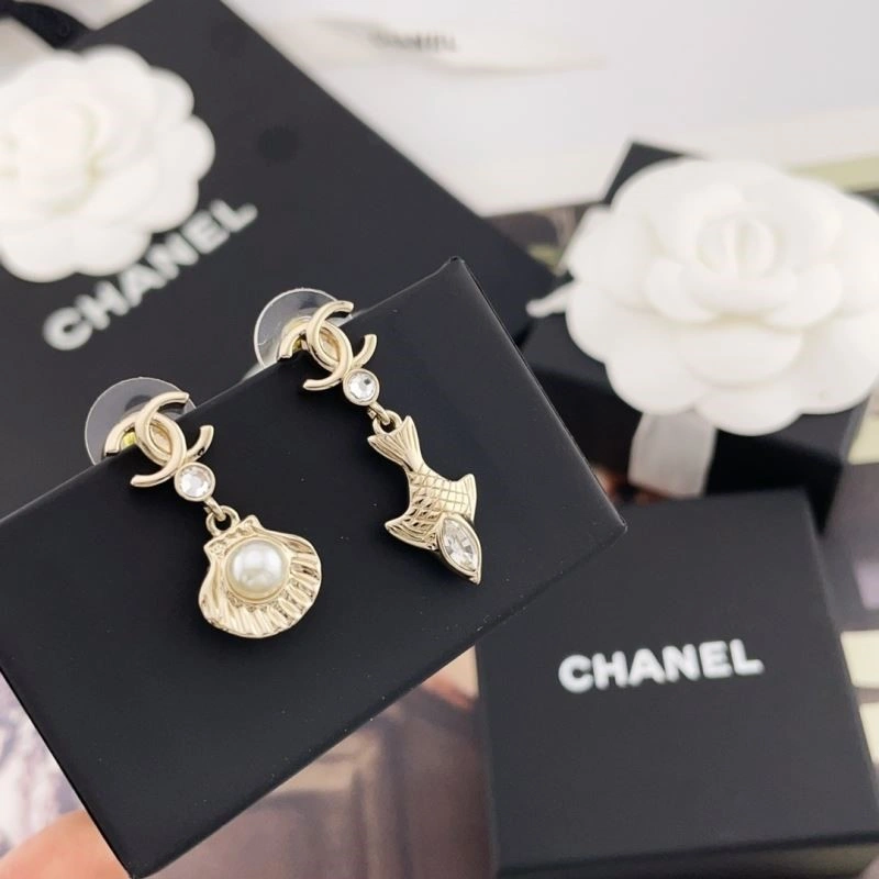 Chanel Brooches Sustainable 225466