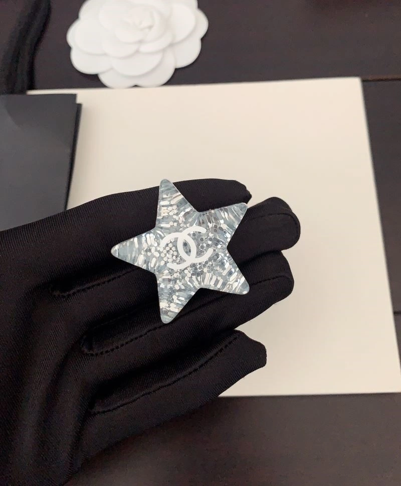 ModernLook Chanel Brooches 225467