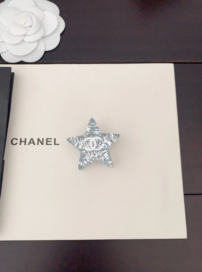 ModernLook Chanel Brooches 225467