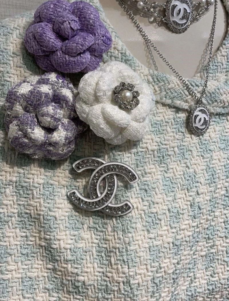 Chanel Brooches Minimalist 225480
