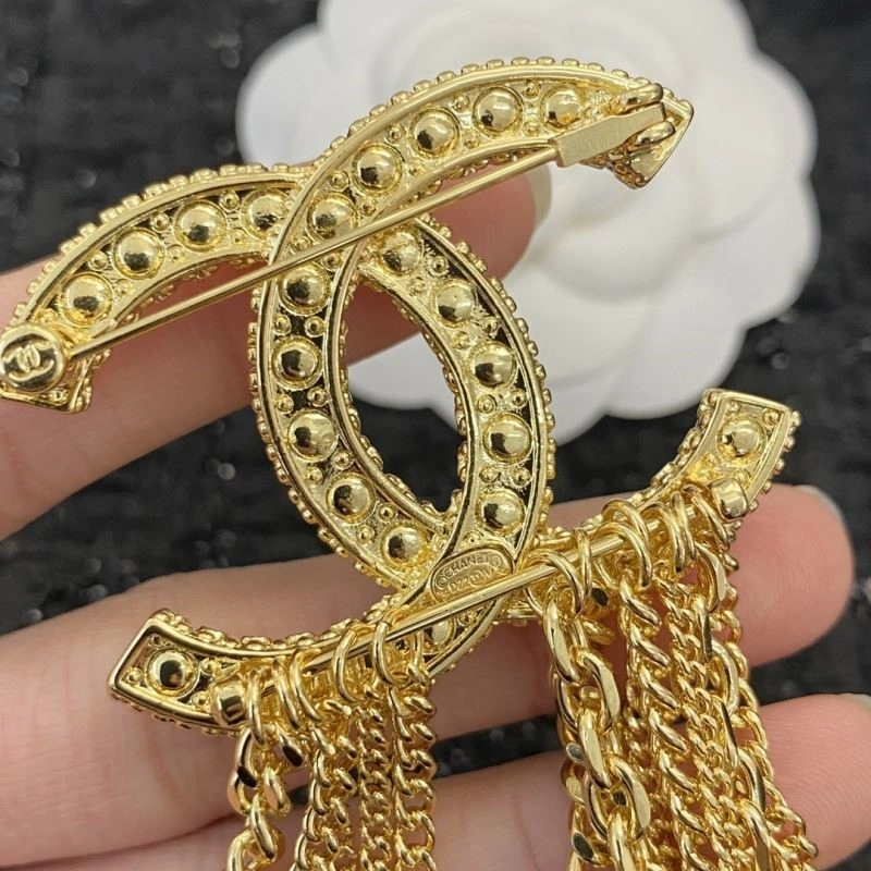 SoftTouch Chanel Brooches 225462