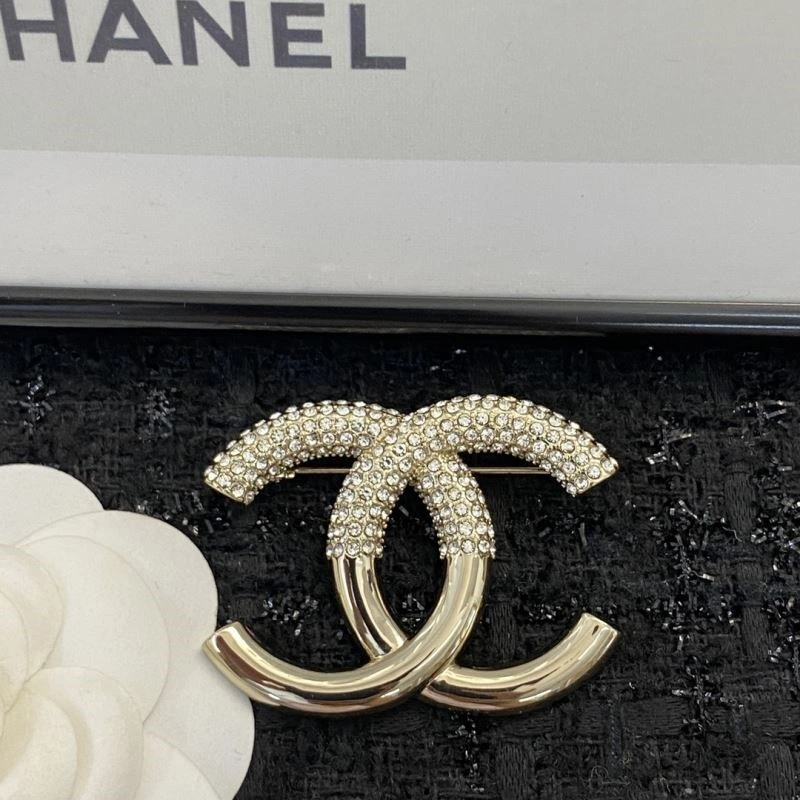 Chanel Brooches Stylish 225506