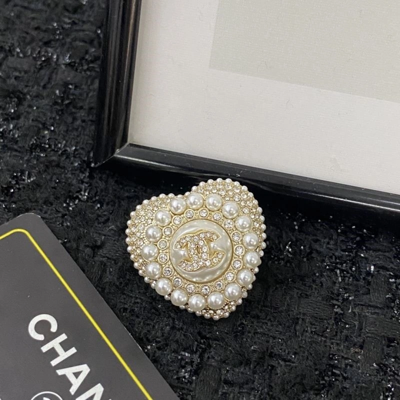 Original Chanel Brooches 225499