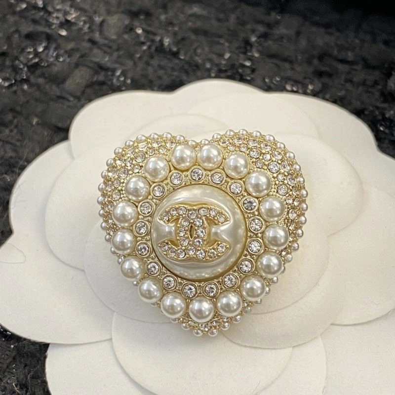 Original Chanel Brooches 225499