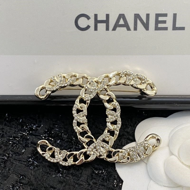 Premium Chanel Brooches 225443