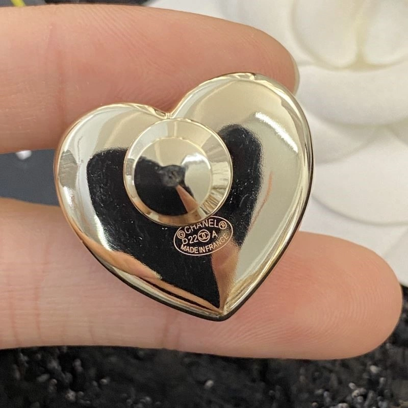 Chanel Brooches Bold 225457