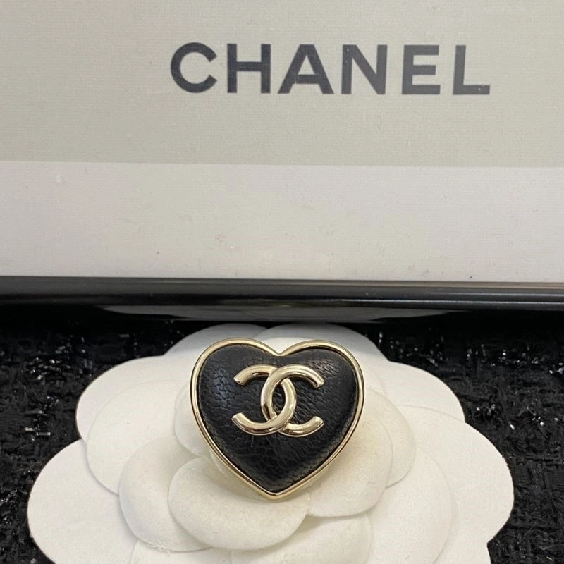 Chanel Brooches Bold 225457