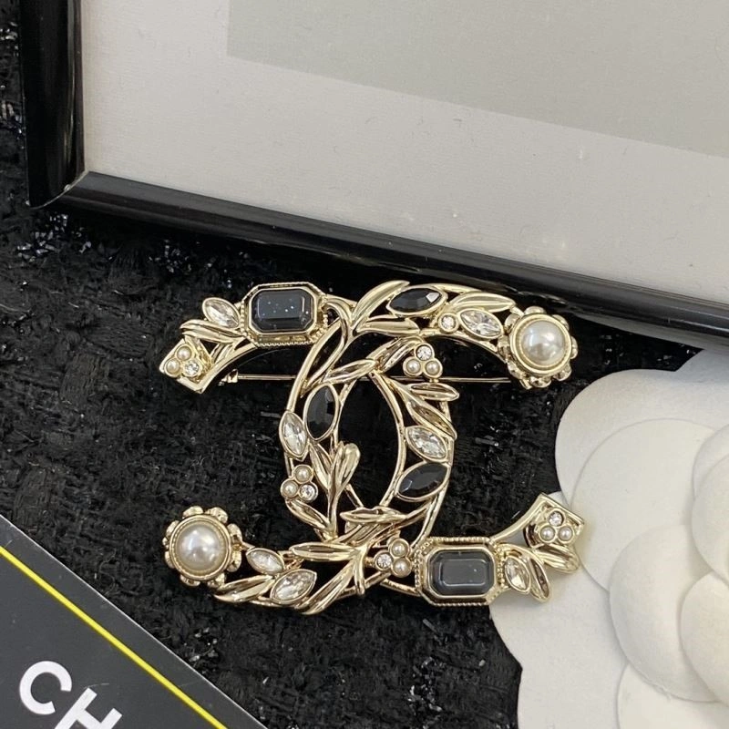 Colorful Chanel Brooches 225489