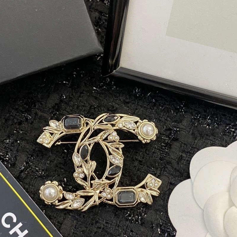 Colorful Chanel Brooches 225489