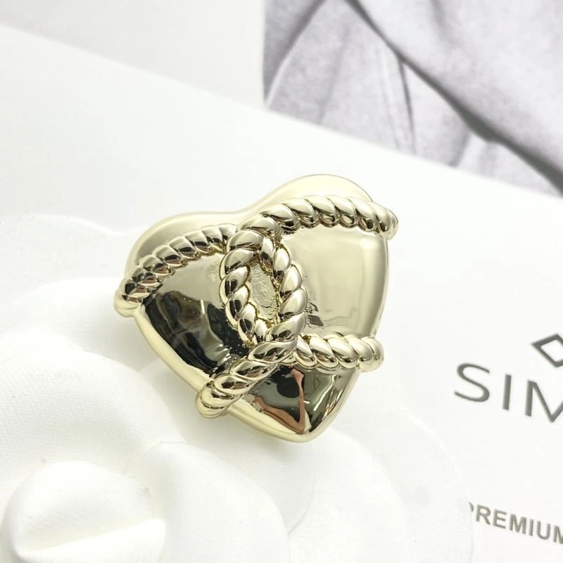 Sleek Chanel Brooches 225491