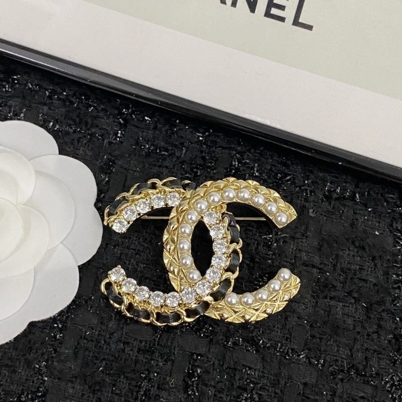 SunProtective Chanel Brooches 225455