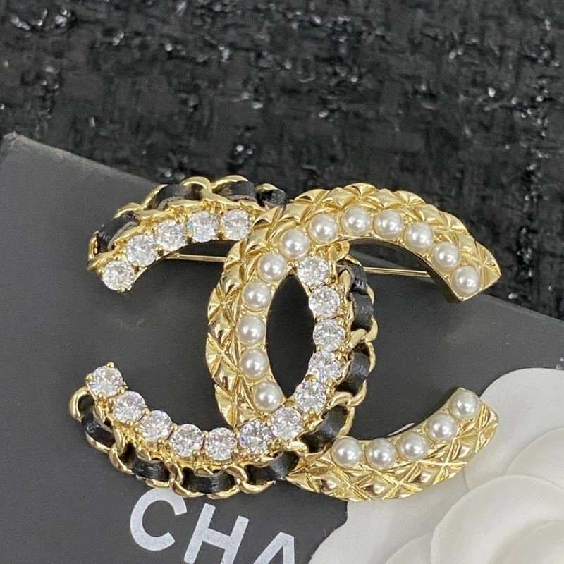 SunProtective Chanel Brooches 225455