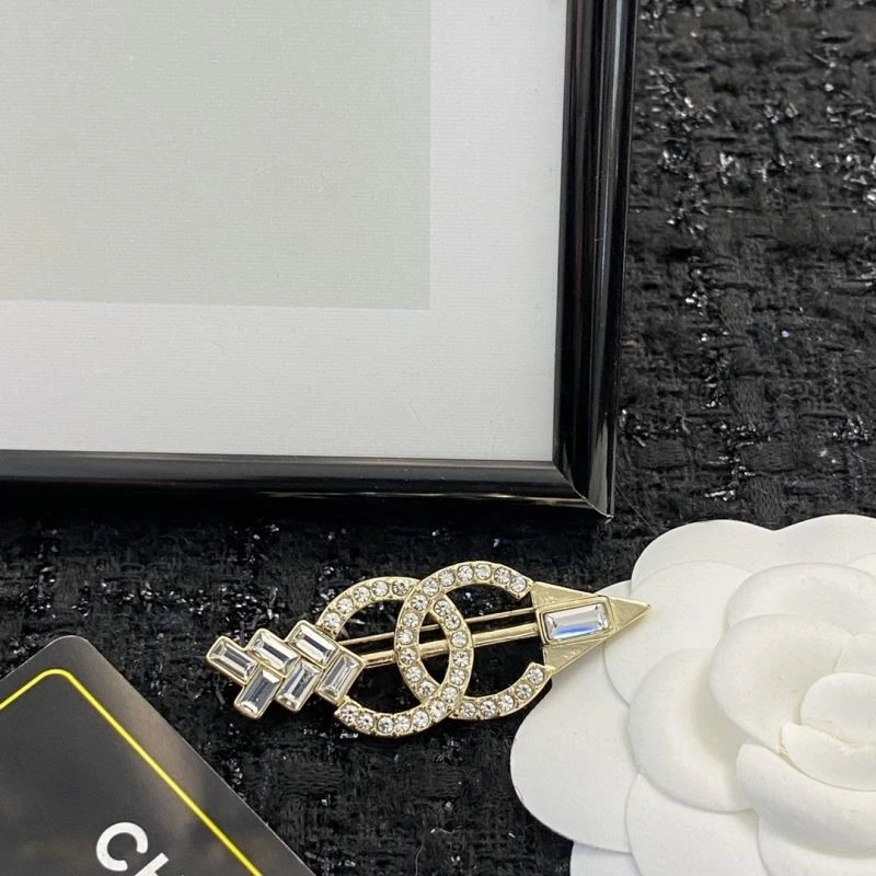 Breathable Chanel Brooches 225438
