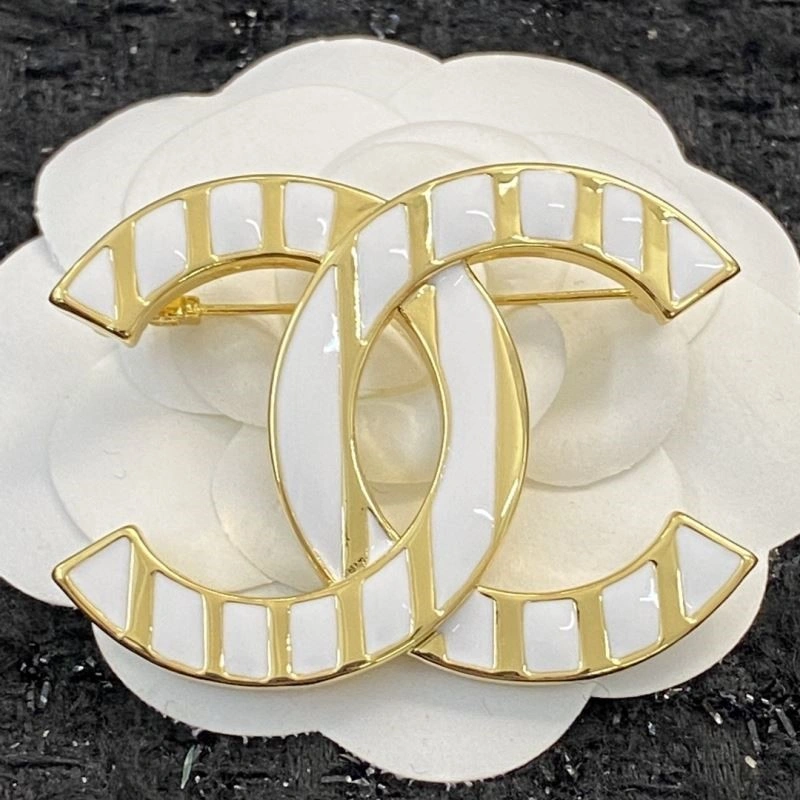 Modern Chanel Brooches 225449
