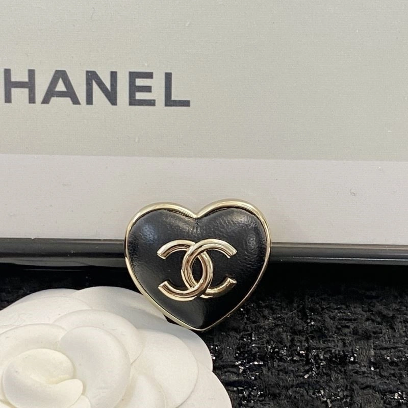 Chanel Brooches Trendsetting 225490