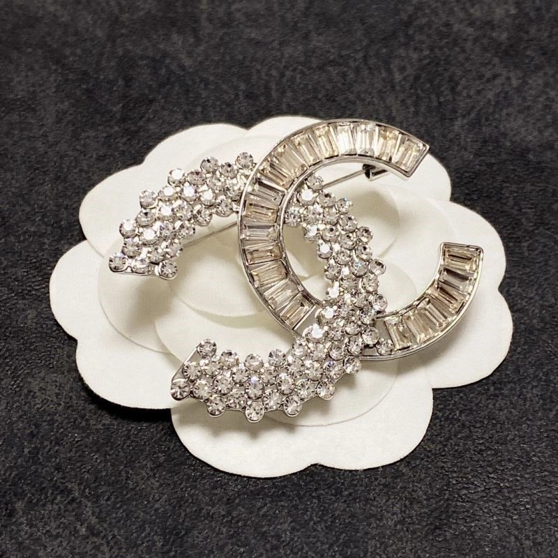 QuickDry Chanel Brooches 225424
