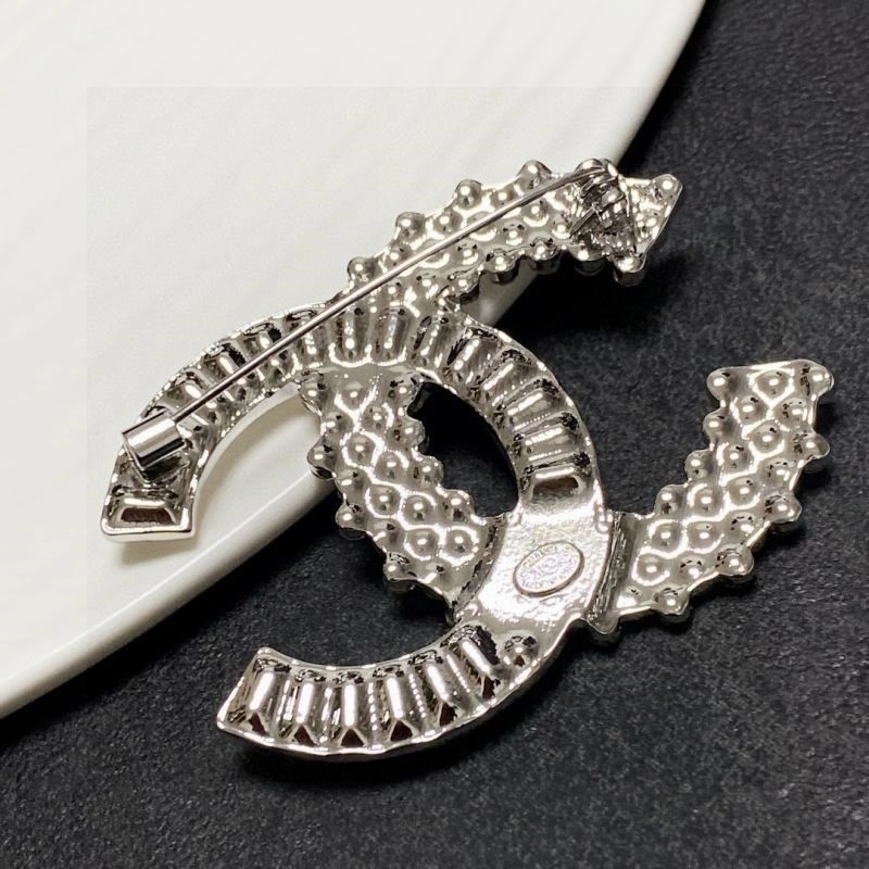 QuickDry Chanel Brooches 225424