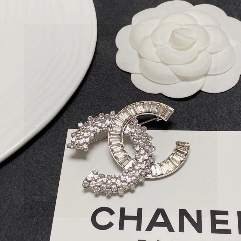 QuickDry Chanel Brooches 225424